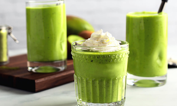 Smoothie cu matcha bio